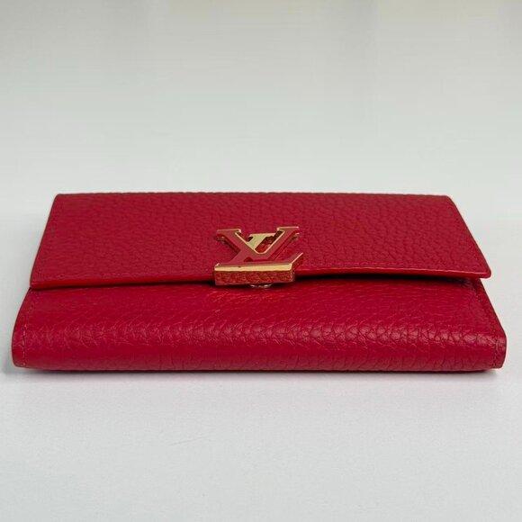 Louis Vuitton Red LV Logo Wallet Full Set with Authentic Orange Box & Cloth - Picture 6 of 9